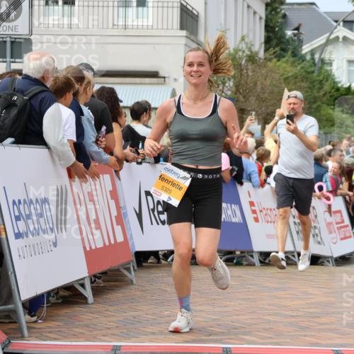 31.08.2025 - 21. Blankeneser Heldenlauf Strokosch-Dieckow http://msf.ph/oto/8695554 31.08.2025 12:31:03 Ziel 5160, 5329, 5269 meine-sportfotos.de