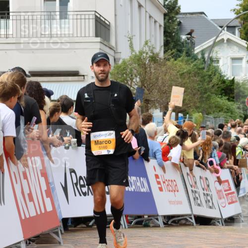 31.08.2025 - 21. Blankeneser Heldenlauf Strokosch-Dieckow http://msf.ph/oto/8695557 31.08.2025 12:30:56 Ziel 5160, 5674, 5736 meine-sportfotos.de