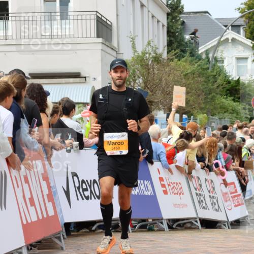 31.08.2025 - 21. Blankeneser Heldenlauf Strokosch-Dieckow http://msf.ph/oto/8695565 31.08.2025 12:30:56 Ziel 5160, 5674, 5736 meine-sportfotos.de