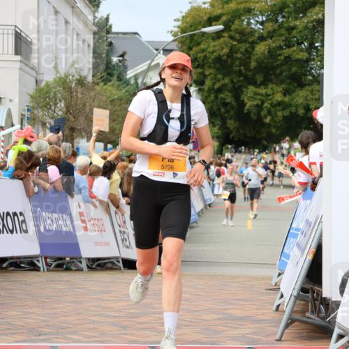 31.08.2025 - 21. Blankeneser Heldenlauf Strokosch-Dieckow http://msf.ph/oto/8695571 31.08.2025 12:30:53 Ziel 5177, 5160, 5674, 5736 meine-sportfotos.de
