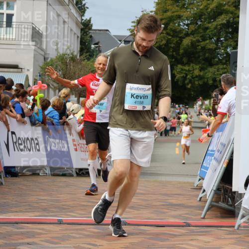 31.08.2025 - 21. Blankeneser Heldenlauf Strokosch-Dieckow http://msf.ph/oto/8695572 31.08.2025 12:25:47 Ziel 5150, 5235, 5058, 4158, 4331 meine-sportfotos.de