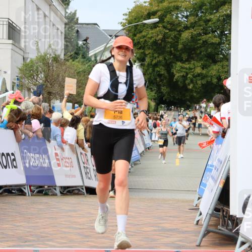 31.08.2025 - 21. Blankeneser Heldenlauf Strokosch-Dieckow http://msf.ph/oto/8695573 31.08.2025 12:30:53 Ziel 5177, 5160, 5674, 5736 meine-sportfotos.de