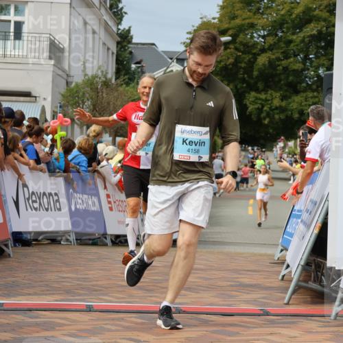 31.08.2025 - 21. Blankeneser Heldenlauf Strokosch-Dieckow http://msf.ph/oto/8695574 31.08.2025 12:25:47 Ziel 5150, 5235, 5058, 4158, 4331 meine-sportfotos.de