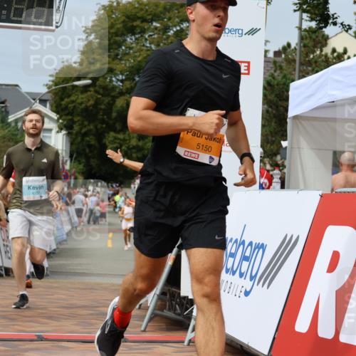 31.08.2025 - 21. Blankeneser Heldenlauf Strokosch-Dieckow http://msf.ph/oto/8695576 31.08.2025 12:25:46 Ziel 5150, 5235, 5058, 4158, 4331 meine-sportfotos.de