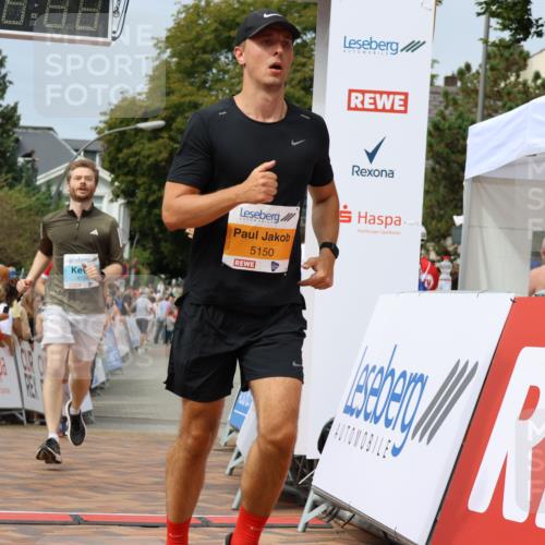 31.08.2025 - 21. Blankeneser Heldenlauf Strokosch-Dieckow http://msf.ph/oto/8695580 31.08.2025 12:25:46 Ziel 5150, 5235, 5058, 4158, 4331 meine-sportfotos.de