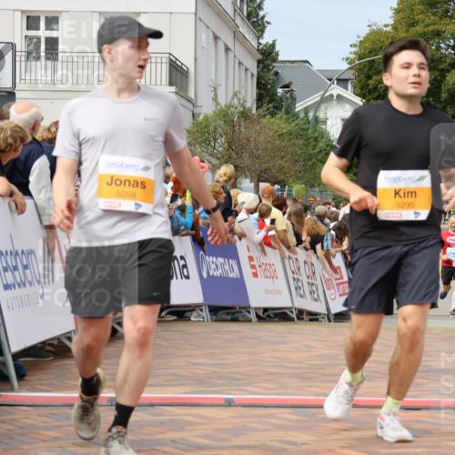 31.08.2025 - 21. Blankeneser Heldenlauf Strokosch-Dieckow http://msf.ph/oto/8695588 31.08.2025 12:25:41 Ziel 5150, 5235, 5058, 4403 meine-sportfotos.de