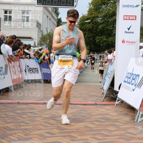 31.08.2025 - 21. Blankeneser Heldenlauf Strokosch-Dieckow http://msf.ph/oto/8695594 31.08.2025 12:30:47 Ziel 5177, 5674 meine-sportfotos.de