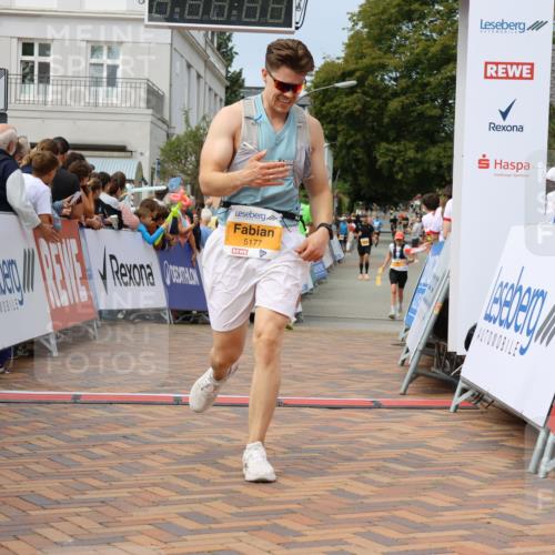 31.08.2025 - 21. Blankeneser Heldenlauf Strokosch-Dieckow http://msf.ph/oto/8695596 31.08.2025 12:30:47 Ziel 5177, 5674 meine-sportfotos.de