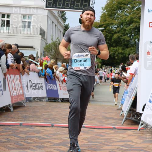31.08.2025 - 21. Blankeneser Heldenlauf Strokosch-Dieckow http://msf.ph/oto/8695614 31.08.2025 12:25:35 Ziel 5235, 5058, 5251, 4403 meine-sportfotos.de