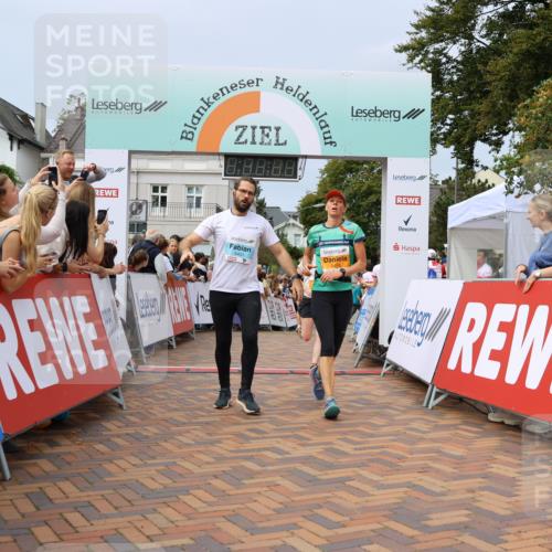 31.08.2025 - 21. Blankeneser Heldenlauf Strokosch-Dieckow http://msf.ph/oto/8695618 31.08.2025 12:30:35 Ziel 5247, 5039, 5357, 5461, 5493, 5085, 4401 meine-sportfotos.de