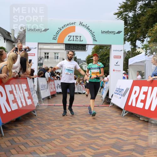 31.08.2025 - 21. Blankeneser Heldenlauf Strokosch-Dieckow http://msf.ph/oto/8695619 31.08.2025 12:30:35 Ziel 5247, 5039, 5357, 5461, 5493, 5085, 4401 meine-sportfotos.de
