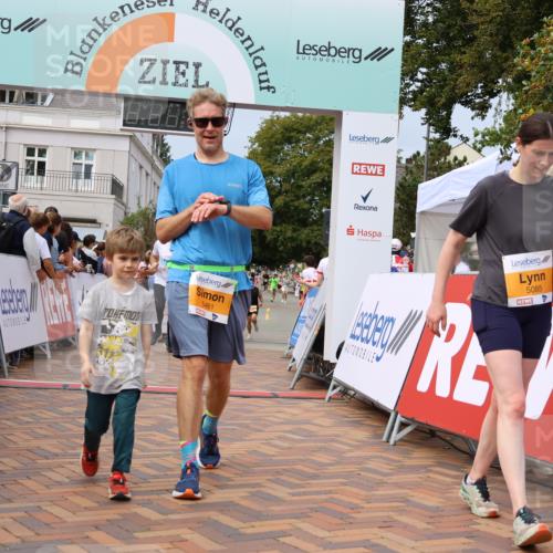 31.08.2025 - 21. Blankeneser Heldenlauf Strokosch-Dieckow http://msf.ph/oto/8695621 31.08.2025 12:30:32 Ziel 5247, 5341, 5357, 5461, 5493, 5085, 4401 meine-sportfotos.de