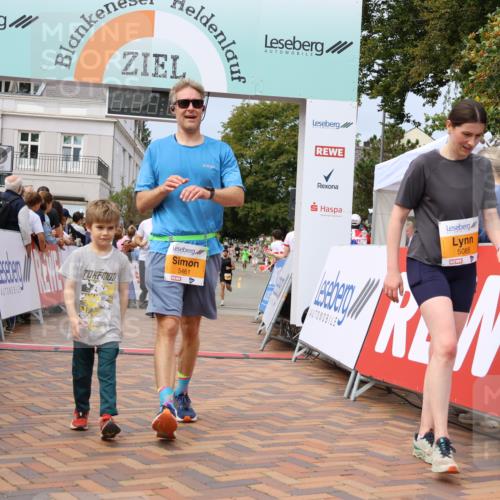 31.08.2025 - 21. Blankeneser Heldenlauf Strokosch-Dieckow http://msf.ph/oto/8695625 31.08.2025 12:30:32 Ziel 5247, 5341, 5357, 5461, 5493, 5085, 4401 meine-sportfotos.de