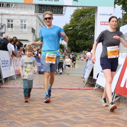 31.08.2025 - 21. Blankeneser Heldenlauf Strokosch-Dieckow http://msf.ph/oto/8695629 31.08.2025 12:30:31 Ziel 5247, 5341, 5357, 5461, 5493, 5085, 4401 meine-sportfotos.de