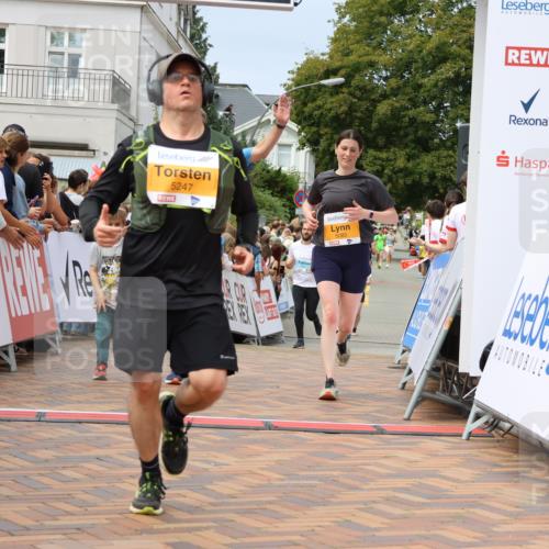 31.08.2025 - 21. Blankeneser Heldenlauf Strokosch-Dieckow http://msf.ph/oto/8695645 31.08.2025 12:30:28 Ziel 5247, 5341, 5439, 5461, 5085 meine-sportfotos.de