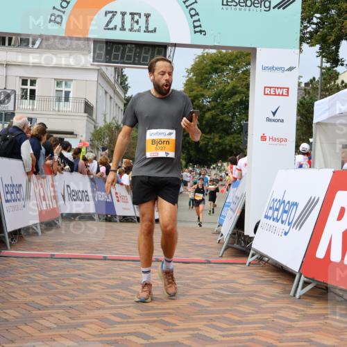 31.08.2025 - 21. Blankeneser Heldenlauf Strokosch-Dieckow http://msf.ph/oto/8695664 31.08.2025 12:30:20 Ziel 5341, 5727, 5439, 4382 meine-sportfotos.de
