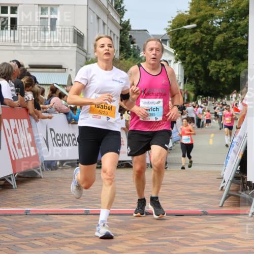 31.08.2025 - 21. Blankeneser Heldenlauf Strokosch-Dieckow http://msf.ph/oto/8695674 31.08.2025 12:25:19 Ziel 5319, 5413, 5452, 5733, 4385 meine-sportfotos.de