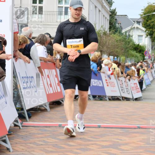 31.08.2025 - 21. Blankeneser Heldenlauf Strokosch-Dieckow http://msf.ph/oto/8695719 31.08.2025 12:25:00 Ziel 5216, 5440, 5745 meine-sportfotos.de
