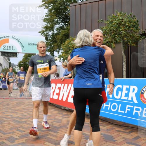 31.08.2025 - 21. Blankeneser Heldenlauf Strokosch-Dieckow http://msf.ph/oto/8695720 31.08.2025 12:30:01 Ziel 5081, 5094, 5800, 5799, 5776, 4250, 4165 meine-sportfotos.de
