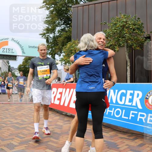 31.08.2025 - 21. Blankeneser Heldenlauf Strokosch-Dieckow http://msf.ph/oto/8695722 31.08.2025 12:30:01 Ziel 5081, 5094, 5800, 5799, 5776, 4250, 4165 meine-sportfotos.de