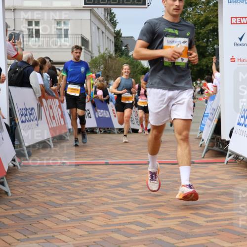 31.08.2025 - 21. Blankeneser Heldenlauf Strokosch-Dieckow http://msf.ph/oto/8695729 31.08.2025 12:30:00 Ziel 5081, 5094, 5800, 5799, 5776, 4250, 4165 meine-sportfotos.de
