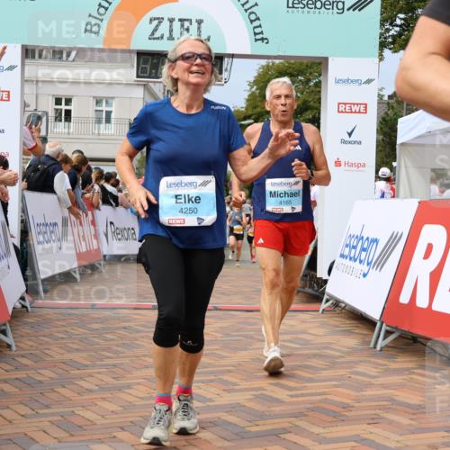 31.08.2025 - 21. Blankeneser Heldenlauf Strokosch-Dieckow http://msf.ph/oto/8695750 31.08.2025 12:29:57 Ziel 5081, 5800, 5799, 5776, 4229, 4250, 4165 meine-sportfotos.de