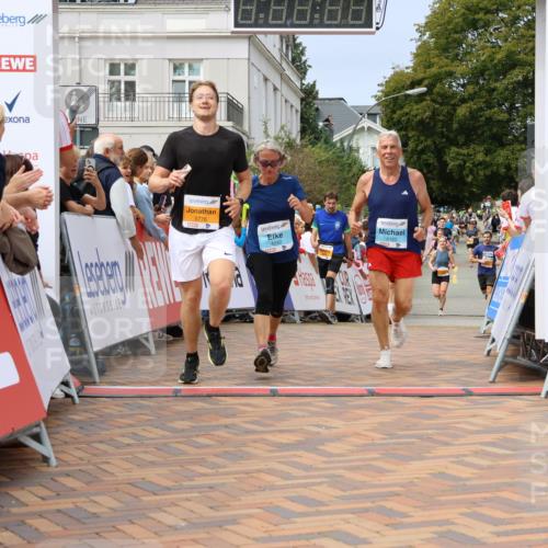 31.08.2025 - 21. Blankeneser Heldenlauf Strokosch-Dieckow http://msf.ph/oto/8695761 31.08.2025 12:29:55 Ziel 5081, 5776, 4229, 4010, 4250, 4165 meine-sportfotos.de