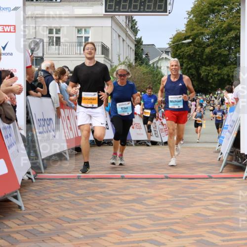 31.08.2025 - 21. Blankeneser Heldenlauf Strokosch-Dieckow http://msf.ph/oto/8695764 31.08.2025 12:29:55 Ziel 5081, 5776, 4229, 4010, 4250, 4165 meine-sportfotos.de