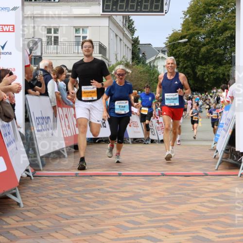 31.08.2025 - 21. Blankeneser Heldenlauf Strokosch-Dieckow http://msf.ph/oto/8695766 31.08.2025 12:29:55 Ziel 5081, 5776, 4229, 4010, 4250, 4165 meine-sportfotos.de