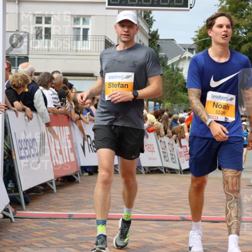 31.08.2025 - 21. Blankeneser Heldenlauf Strokosch-Dieckow http://msf.ph/oto/8695806 31.08.2025 12:24:40 Ziel 5526, 5429, 5456, 4246 meine-sportfotos.de