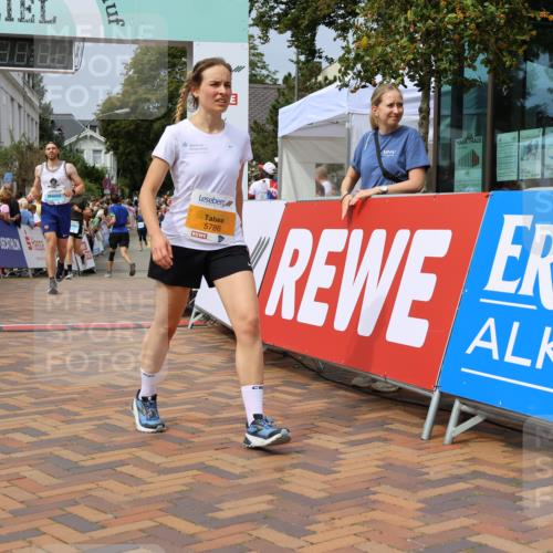 31.08.2025 - 21. Blankeneser Heldenlauf Strokosch-Dieckow http://msf.ph/oto/8695807 31.08.2025 12:29:46 Ziel 5280, 5786, 4015, 4229, 4010 meine-sportfotos.de