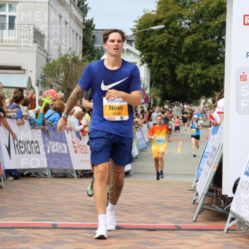 31.08.2025 - 21. Blankeneser Heldenlauf Strokosch-Dieckow http://msf.ph/oto/8695819 31.08.2025 12:24:39 Ziel 5526, 5429, 5456, 4246 meine-sportfotos.de