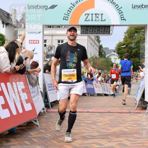 31.08.2025 - 21. Blankeneser Heldenlauf Strokosch-Dieckow http://msf.ph/oto/8695836 31.08.2025 12:29:40 Ziel 5585, 5280, 5786, 4015 meine-sportfotos.de