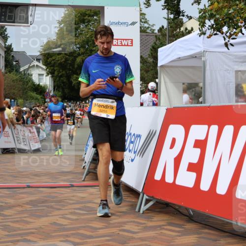 31.08.2025 - 21. Blankeneser Heldenlauf Strokosch-Dieckow http://msf.ph/oto/8695847 31.08.2025 12:29:31 Ziel 5585, 5671, 5774, 5582, 5255, 4005 meine-sportfotos.de