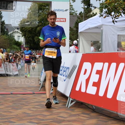 31.08.2025 - 21. Blankeneser Heldenlauf Strokosch-Dieckow http://msf.ph/oto/8695854 31.08.2025 12:29:31 Ziel 5585, 5671, 5774, 5582, 5255, 4005 meine-sportfotos.de
