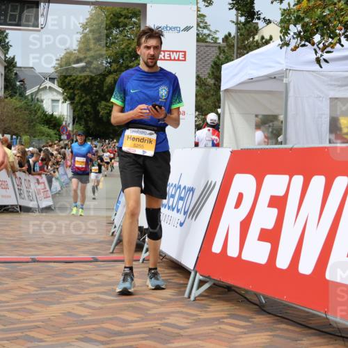 31.08.2025 - 21. Blankeneser Heldenlauf Strokosch-Dieckow http://msf.ph/oto/8695857 31.08.2025 12:29:30 Ziel 5585, 5671, 5774, 5582, 5255, 4005 meine-sportfotos.de