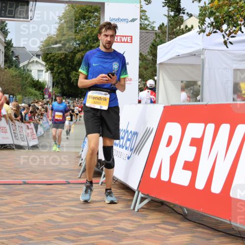 31.08.2025 - 21. Blankeneser Heldenlauf Strokosch-Dieckow http://msf.ph/oto/8695859 31.08.2025 12:29:30 Ziel 5585, 5671, 5774, 5582, 5255, 4005 meine-sportfotos.de