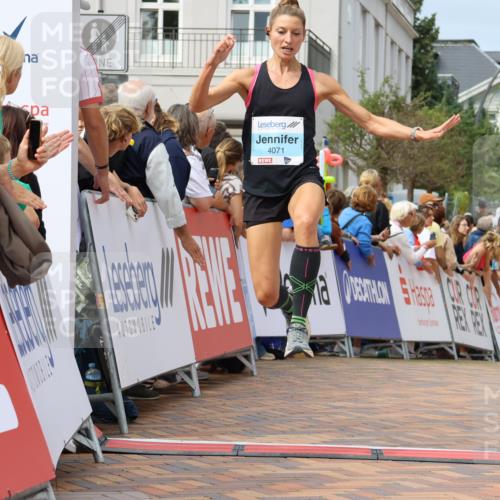 31.08.2025 - 21. Blankeneser Heldenlauf Strokosch-Dieckow http://msf.ph/oto/8695886 31.08.2025 12:24:25 Ziel 5398, 4235, 4071 meine-sportfotos.de