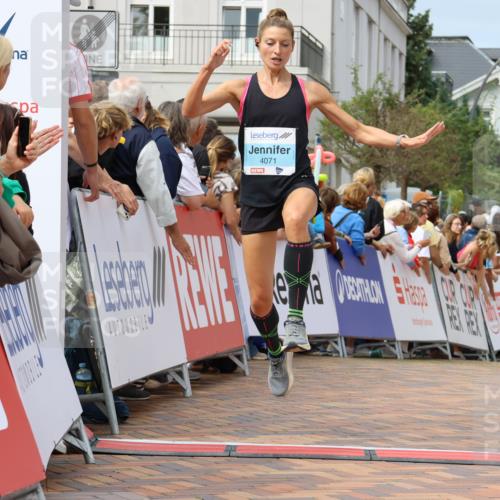 31.08.2025 - 21. Blankeneser Heldenlauf Strokosch-Dieckow http://msf.ph/oto/8695888 31.08.2025 12:24:25 Ziel 5398, 4235, 4071 meine-sportfotos.de
