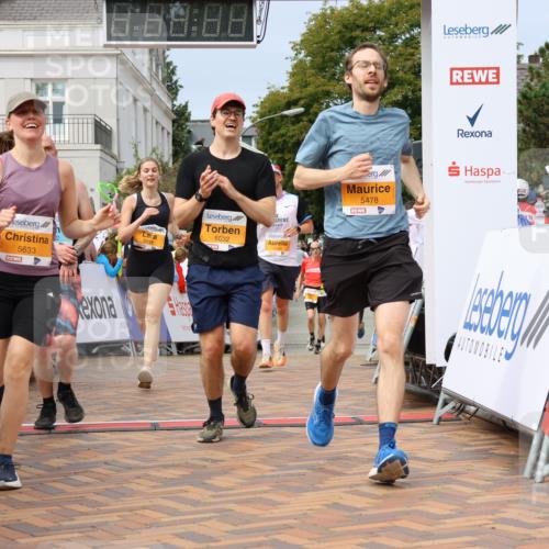 31.08.2025 - 21. Blankeneser Heldenlauf Strokosch-Dieckow http://msf.ph/oto/8695905 31.08.2025 12:29:19 Ziel 5148, 5149, 5460, 5633, 5632, 5478, 5774, 5582, 4206, 4182 meine-sportfotos.de