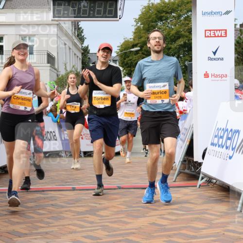 31.08.2025 - 21. Blankeneser Heldenlauf Strokosch-Dieckow http://msf.ph/oto/8695909 31.08.2025 12:29:19 Ziel 5148, 5149, 5460, 5633, 5632, 5478, 5774, 5582, 4206, 4182 meine-sportfotos.de