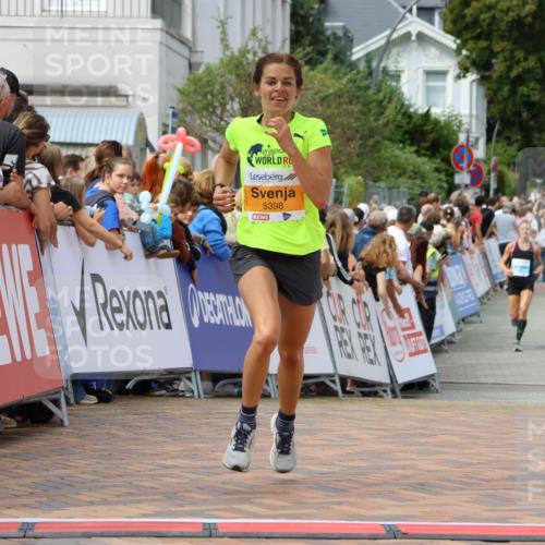 31.08.2025 - 21. Blankeneser Heldenlauf Strokosch-Dieckow http://msf.ph/oto/8695912 31.08.2025 12:24:17 Ziel 5398, 5773 meine-sportfotos.de
