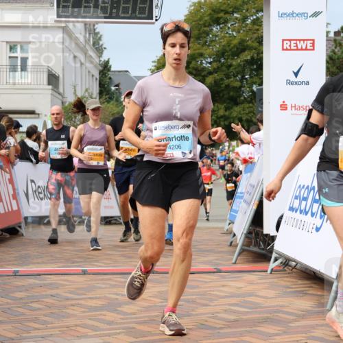 31.08.2025 - 21. Blankeneser Heldenlauf Strokosch-Dieckow http://msf.ph/oto/8695917 31.08.2025 12:29:18 Ziel 5148, 5149, 5460, 5633, 5632, 5478, 4106, 4206, 4182 meine-sportfotos.de