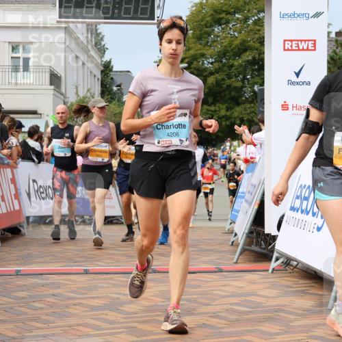 31.08.2025 - 21. Blankeneser Heldenlauf Strokosch-Dieckow http://msf.ph/oto/8695919 31.08.2025 12:29:18 Ziel 5148, 5149, 5460, 5633, 5632, 5478, 4106, 4206, 4182 meine-sportfotos.de