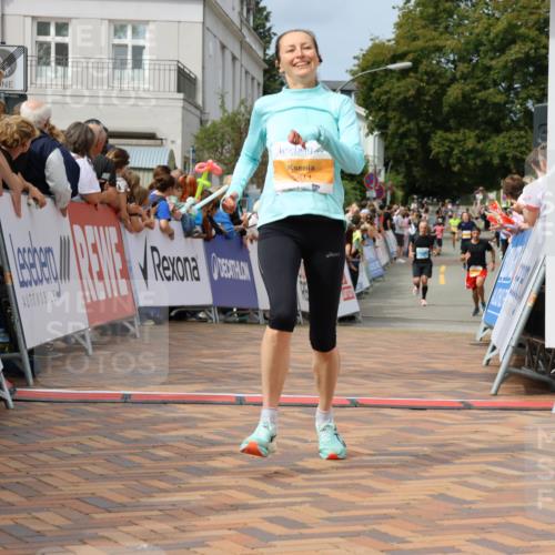 31.08.2025 - 21. Blankeneser Heldenlauf Strokosch-Dieckow http://msf.ph/oto/8695952 31.08.2025 12:24:02 Ziel 5811, 5242 meine-sportfotos.de