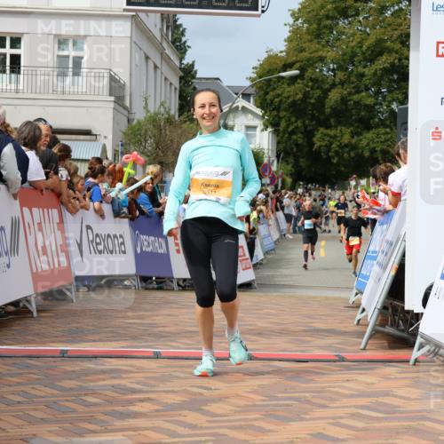 31.08.2025 - 21. Blankeneser Heldenlauf Strokosch-Dieckow http://msf.ph/oto/8695967 31.08.2025 12:24:02 Ziel 5811, 5242 meine-sportfotos.de