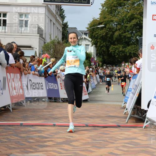 31.08.2025 - 21. Blankeneser Heldenlauf Strokosch-Dieckow http://msf.ph/oto/8695971 31.08.2025 12:24:01 Ziel 5811, 5242 meine-sportfotos.de
