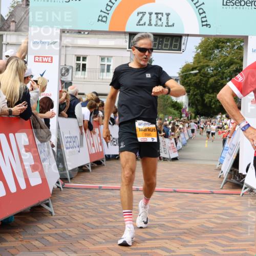 31.08.2025 - 21. Blankeneser Heldenlauf Strokosch-Dieckow http://msf.ph/oto/8695982 31.08.2025 12:28:58 Ziel 5627, 5560 meine-sportfotos.de