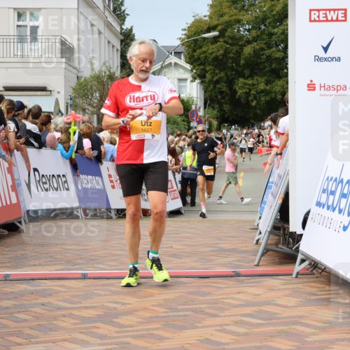 31.08.2025 - 21. Blankeneser Heldenlauf Strokosch-Dieckow http://msf.ph/oto/8696000 31.08.2025 12:28:52 Ziel 5389, 5509, 5794, 5189, 5658, 5627, 5560 meine-sportfotos.de