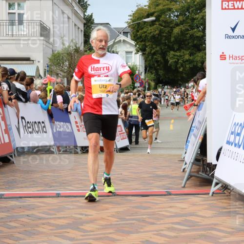 31.08.2025 - 21. Blankeneser Heldenlauf Strokosch-Dieckow http://msf.ph/oto/8696008 31.08.2025 12:28:52 Ziel 5389, 5509, 5794, 5189, 5658, 5627, 5560 meine-sportfotos.de